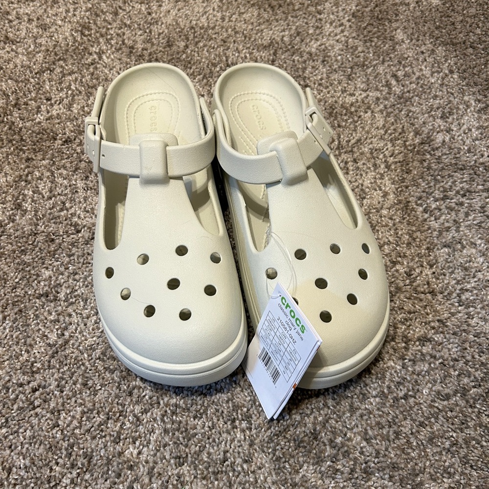 CROCS Mary Janes